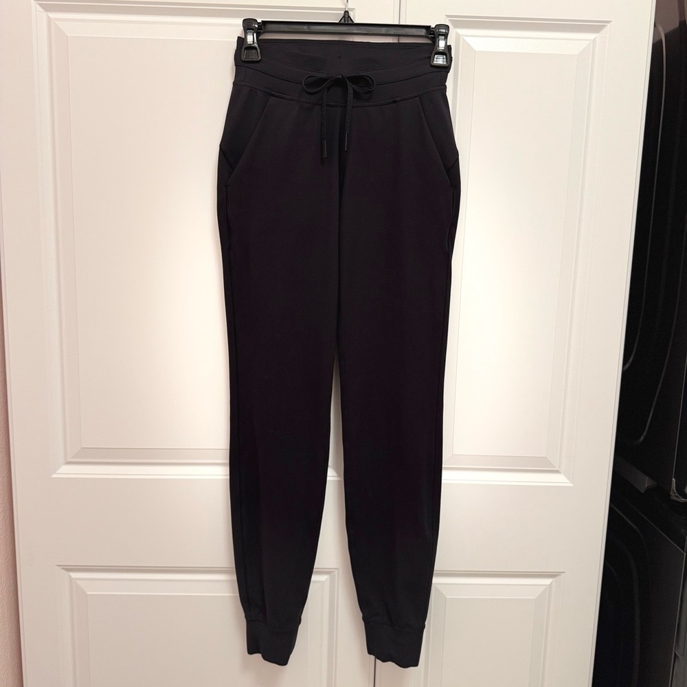 🎀 lululemon 2 Ready to Rulu Jogger